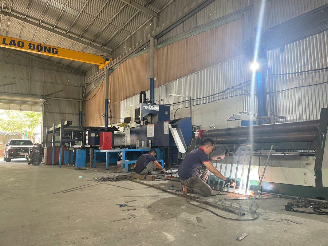 CÔNG TY TNHH TRƯỜNG SÁNG